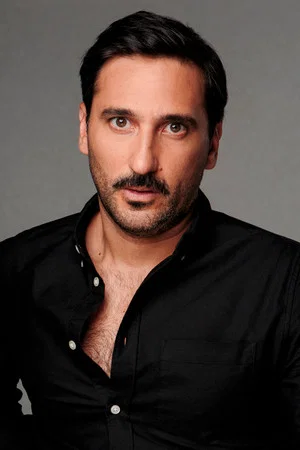 Photo of César Ritter from the Latest Netflix gallery