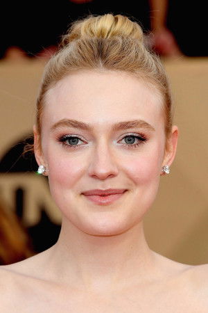 Dakota Fanning photo