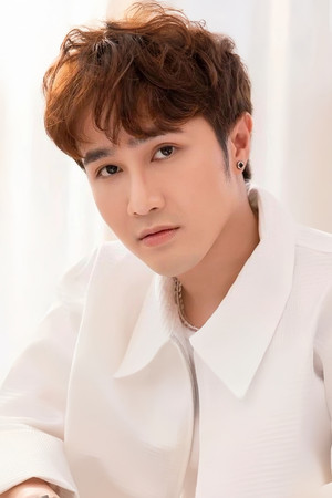 Photo of Huỳnh Lập from the Latest Netflix gallery