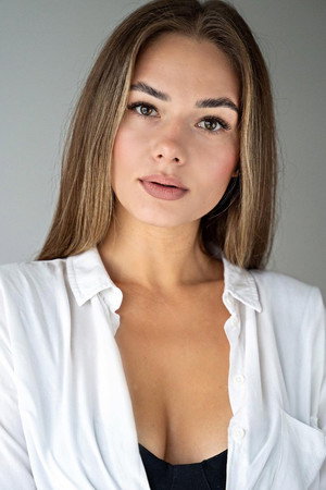 Photo of Yulia Verkhovskaya from the Latest Netflix gallery