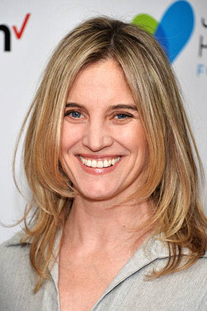 Isabel Gillies photo