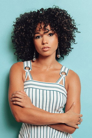 Alisha Wainwright photo