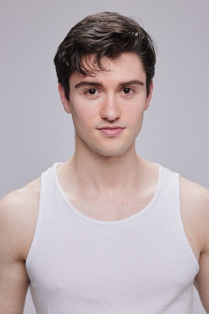 Photo of Javier Leoz from the Latest Netflix gallery