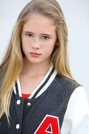 Photo of Ashlea Rae from the Latest Netflix gallery
