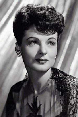 Ruth Hussey photo