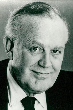 Joss Ackland photo