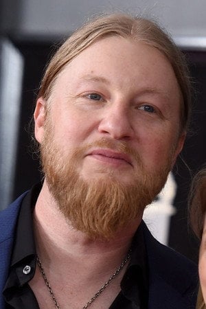Photo of Derek Trucks from the Latest Netflix gallery