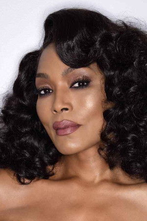 Angela Bassett photo