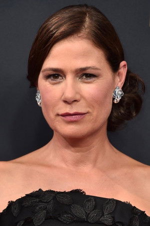 Maura Tierney photo