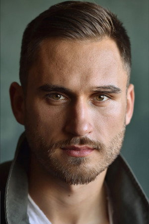 Photo of Charlie Clapham from the Latest Netflix gallery