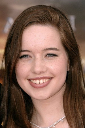 Anna Popplewell photo