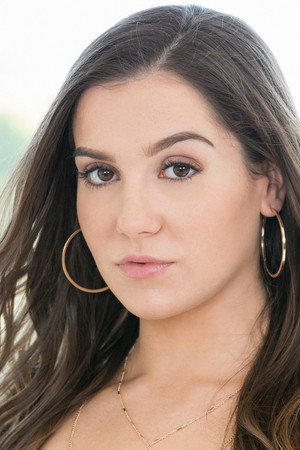Photo of Kasey Warner from the Latest Netflix gallery