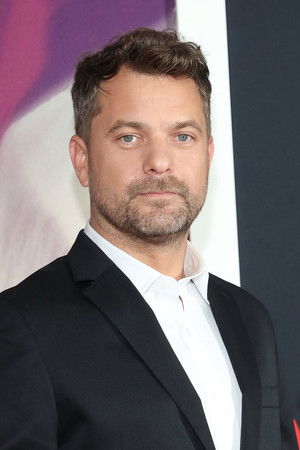 Joshua Jackson photo