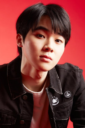 Thanawat Uthaikitwanit photo