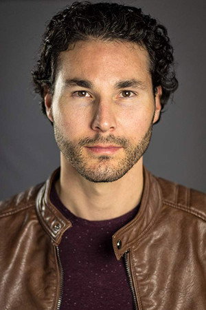Photo of Christopher Hunt from the Latest Netflix gallery