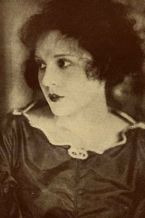Photo of Fritzi Brunette from the Latest Netflix gallery