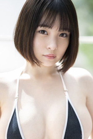 Photo of Suzu Akane from the Latest Netflix gallery