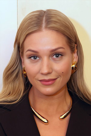 Photo of Kristina Asmus from the Latest Netflix gallery