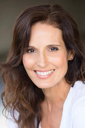 Photo of Lisa Roumain from the Latest Netflix gallery