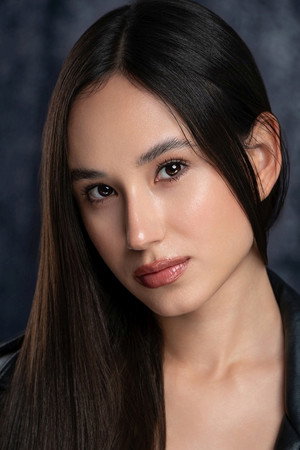 Photo of Julia Burenok from the Latest Netflix gallery