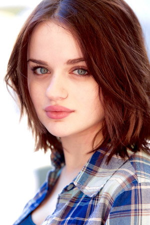 Joey King photo