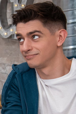 Photo of Bastien Leray from the Latest Netflix gallery