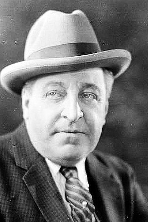 Photo of Joseph Kilgour from the Latest Netflix gallery