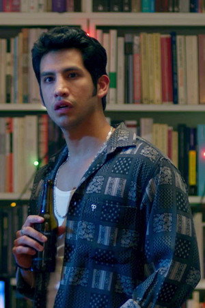 Photo of Santiago Suárez from the Latest Netflix gallery