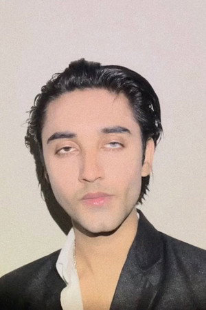 Photo of Nick Cause from the Latest Netflix gallery