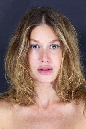 Photo of Olga Kent from the Latest Netflix gallery