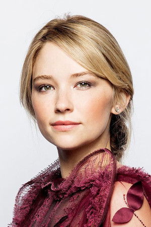 Haley Bennett photo