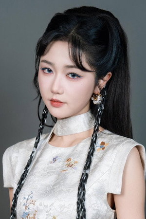 Photo of Yue Yuting from the Latest Netflix gallery