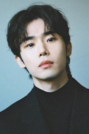 Photo of Choi Si-hun from the Latest Netflix gallery