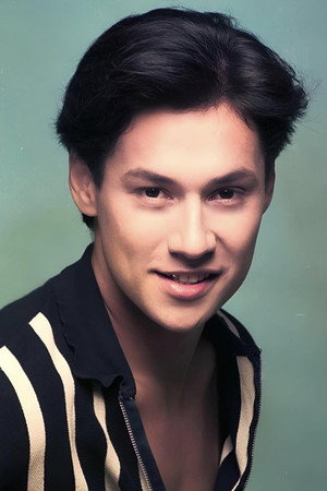 Photo of Matthew Mendoza from the Latest Netflix gallery