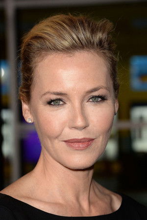 Connie Nielsen photo