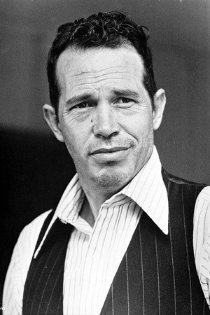 Warren Oates photo