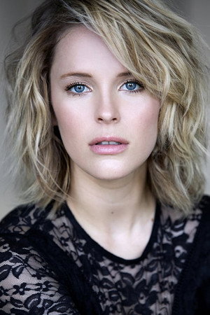 Charlotte Aubin photo