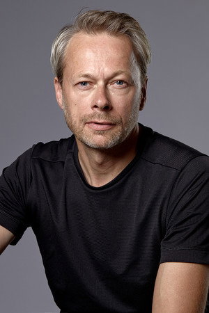 Photo of Lawrence Sheldon from the Latest Netflix gallery