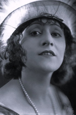 Photo of Fontaine La Rue from the Latest Netflix gallery