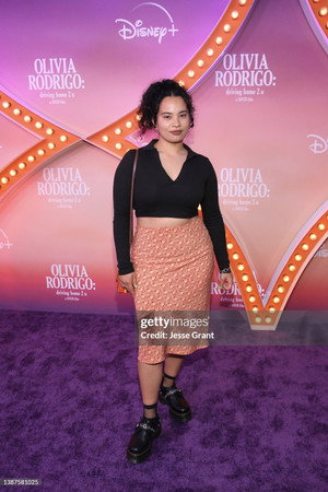 Photo of Camila Mora from the Latest Netflix gallery