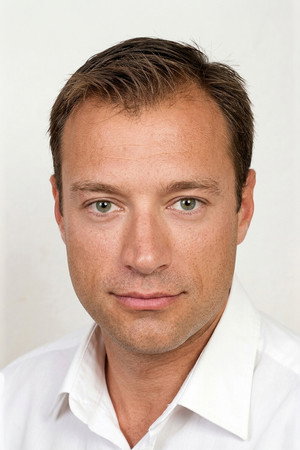 Photo of Sinan Sümer from the Latest Netflix gallery