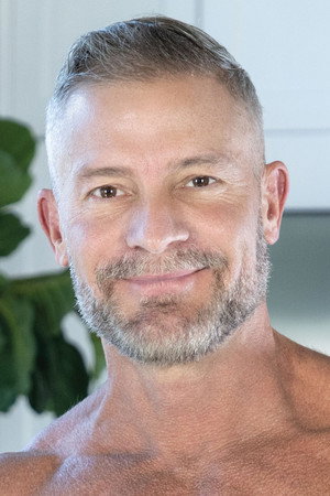 Photo of Greg Dixxon from the Latest Netflix gallery