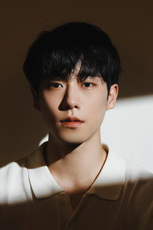 Photo of Donghyun Baek from the Latest Netflix gallery