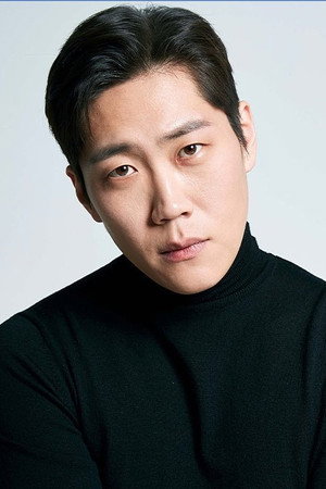 Photo of Ryu Seung-moo from the Latest Netflix gallery