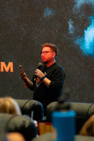 Photo of Mark C. Eshleman from the Latest Netflix gallery