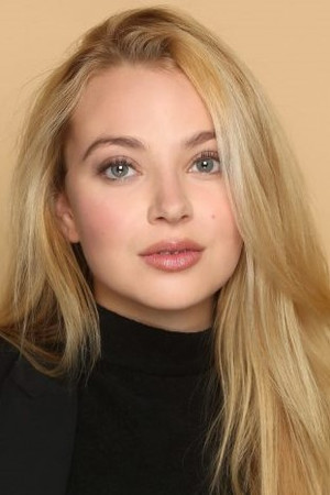 Photo of Irene Ferreiro from the Latest Netflix gallery