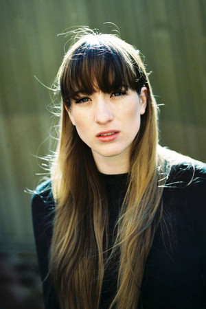 Sophie Lowe photo