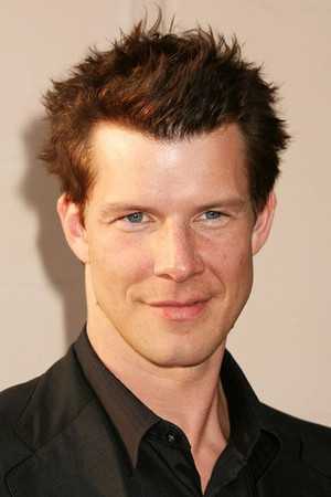 Eric Mabius photo