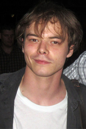 Charlie Heaton photo