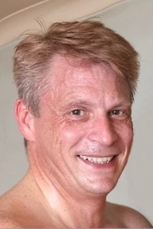 Photo of Marc Kaye from the Latest Netflix gallery
